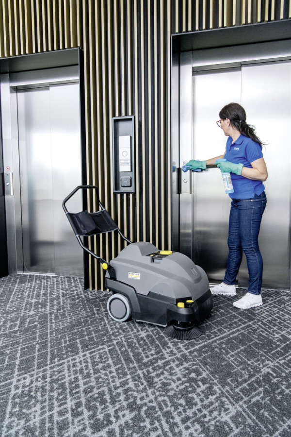 https://www.karcher-centar-mlazmatik.rs/images/products/big/2321.jpg