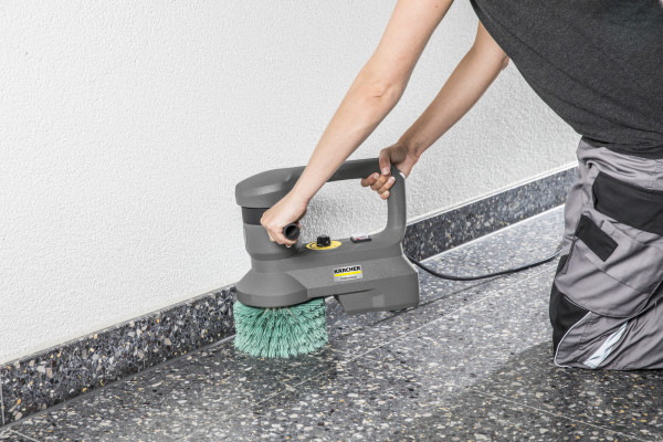 https://www.karcher-centar-mlazmatik.rs/images/products/big/2561.jpg